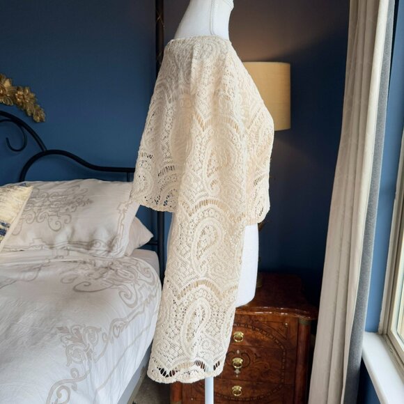 Boho Woven Paisley Lace Bell Sleeve Cropped Shirt - Picture 5 of 9